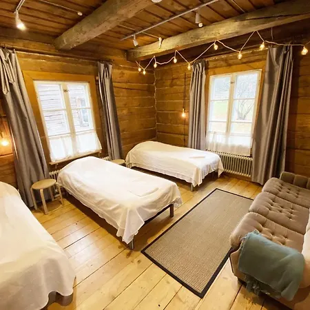 Lauri Historical Log House Manor 3* Rovaniemi