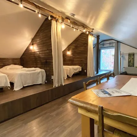 Lauri Historical Log House Manor Rovaniemi