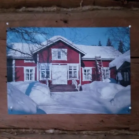 Lauri Historical Log House Manor Guest house