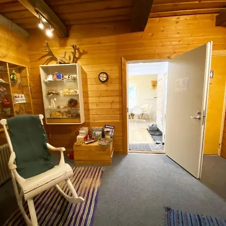 Lauri Historical Log House Manor Guest house 3*