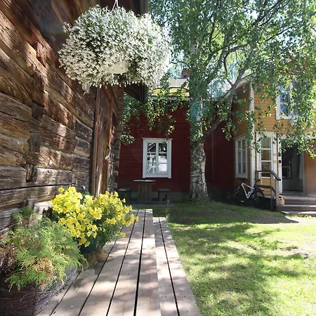 Pensjonat Lauri Historical Log House Manor Rovaniemi