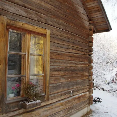 Lauri Historical Log House Manor 3* Rovaniemi