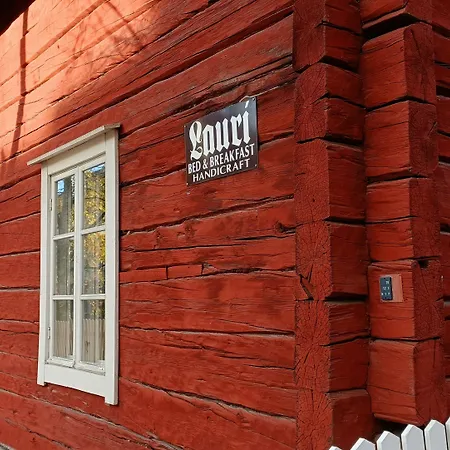 Pensjonat Lauri Historical Log House Manor Rovaniemi