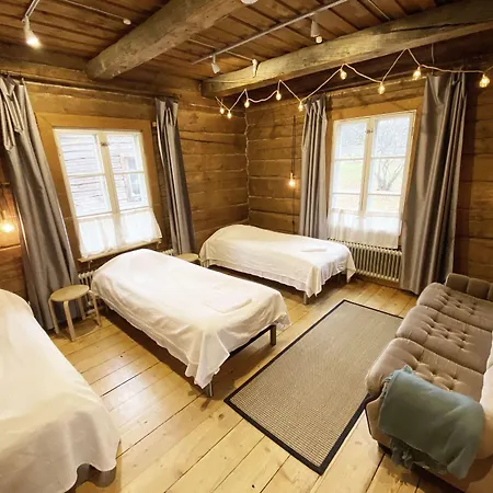 Lauri Historical Log House Manor Pensjonat Rovaniemi