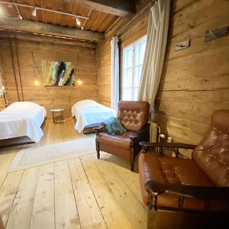 Lauri Historical Log House Manor 3* Ροβανιέμι
