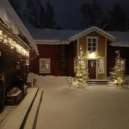 Pensjonat Lauri Historical Log House Manor Rovaniemi