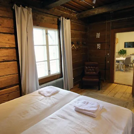 Lauri Historical Log House Manor 3* Rovaniemi