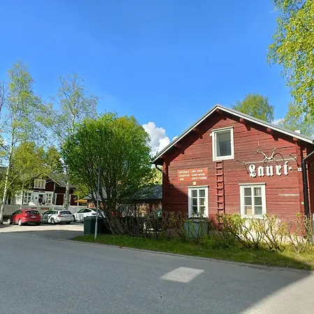 게스트하우스 Lauri Historical Log House Manor 로바니에미