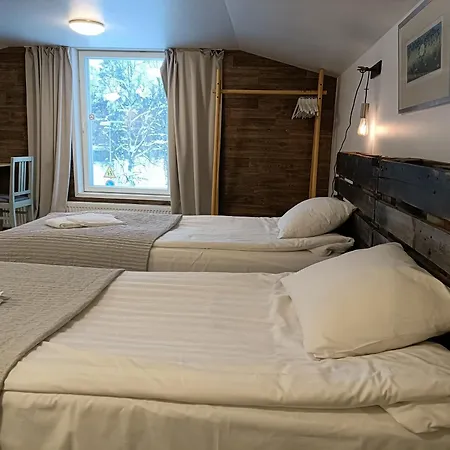 게스트하우스 Lauri Historical Log House Manor 3*