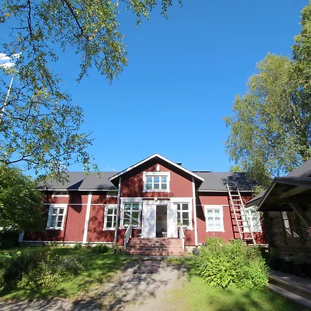 Lauri Historical Log House Manor 3* Rovaniemi