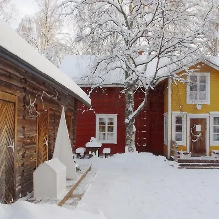 Lauri Historical Log House Manor Guest house Rovaniemi