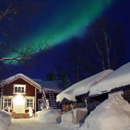 Lauri Historical Log House Manor Guest house