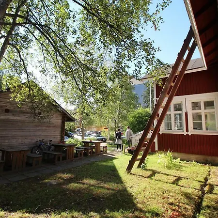 Lauri Historical Log House Manor