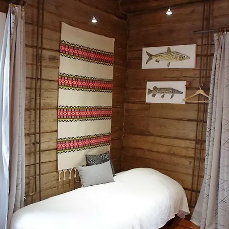 Maison d'hôtes Lauri Historical Log House Manor Rovaniemi