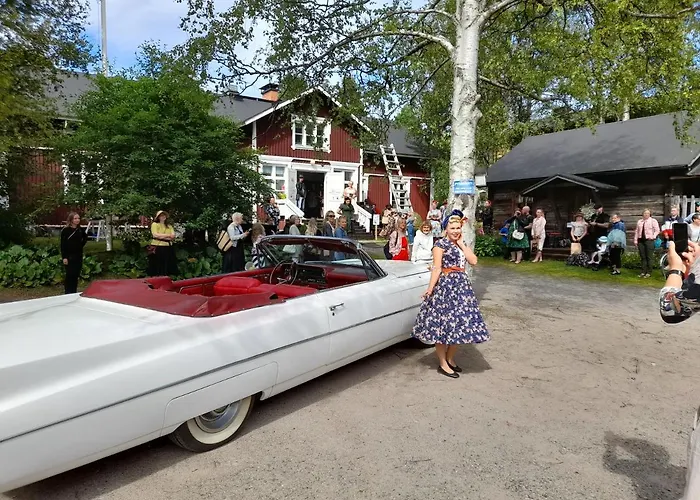 Lauri Historical Log House Manor 3* Rovaniemi