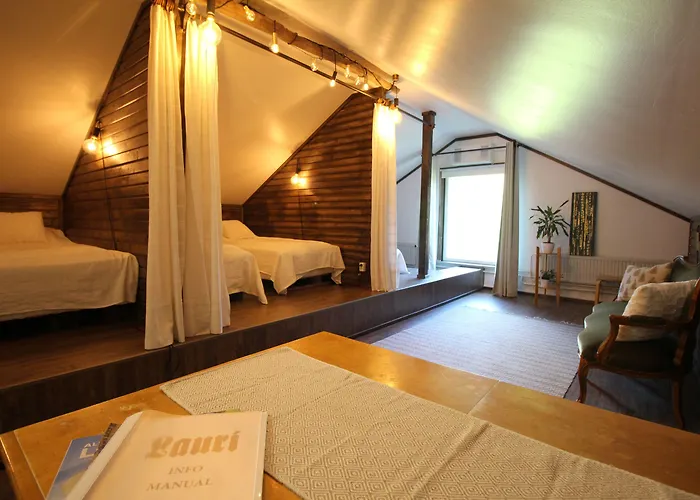 Lauri Historical Log House Manor Πανσιόν 3*