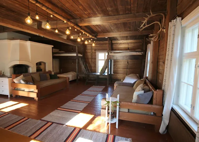 Lauri Historical Log House Manor Πανσιόν 3*