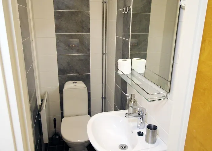 Lauri Historical Log House Manor 3*